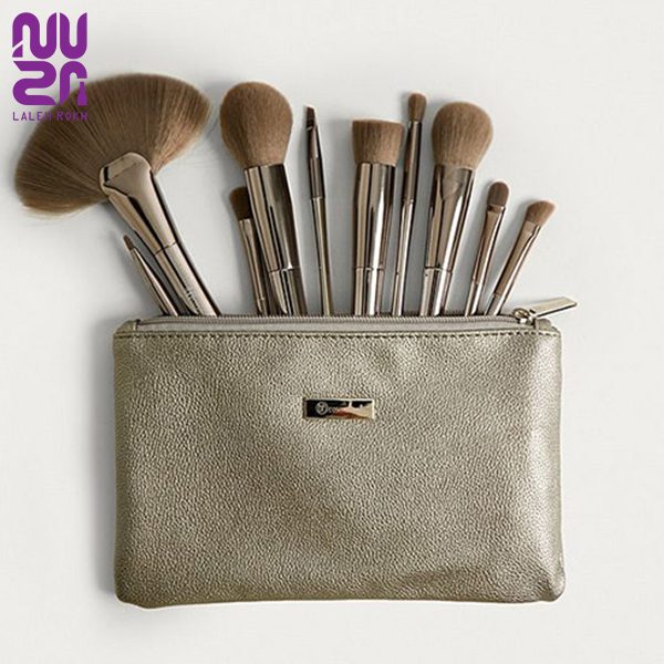 ست براش سیلور 10عددی همراه با کیف بی اچ کازمتیک BH Cosmetics 10 Face Brush Set - silver ست براش سیلور 10عددی همراه با کیف بی اچ کازمتیک | BH Cosmetics 10 Face Brush Set - silver - تصویر 1