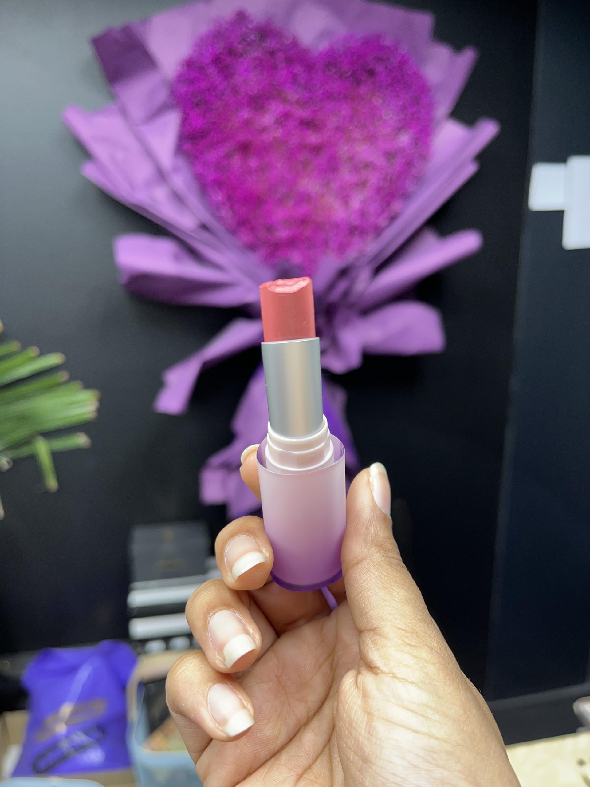 1 رژلب جامد مات بادوام داینامَت بووم شیگلم(رنگ آسیب دیدهtake actionشماره 1)| SHEGLAM Dynamatte boom long-lasting matte lipstick broken take action - تصویر 1
