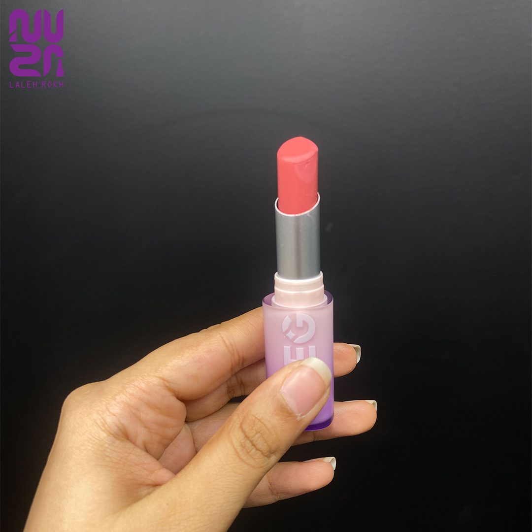 SHEGLAM Dynamatte boom long-lasting matte lipstick broken take action5 رژلب جامد مات بادوام داینامَت بووم شیگلم(رنگ آسیب دیدهtake actionشماره 5)| SHEGLAM Dynamatte boom long-lasting matte lipstick broken take action5 - تصویر 1