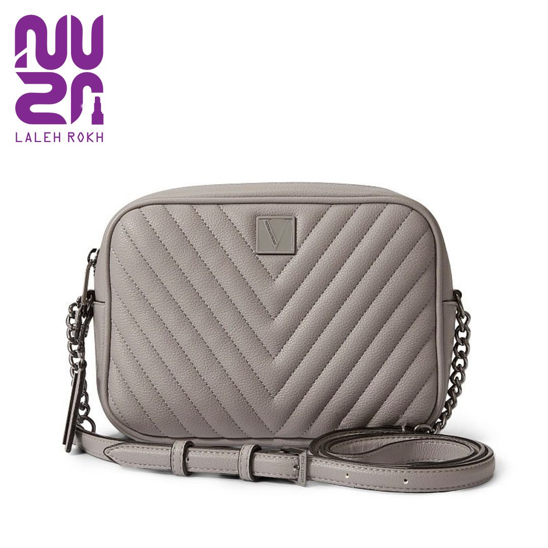 the victoria top- zip crossbody کیف بندی دوشی ویکتوریا سیکرت طوسی|the victoria top- zip crossbody - تصویر 1